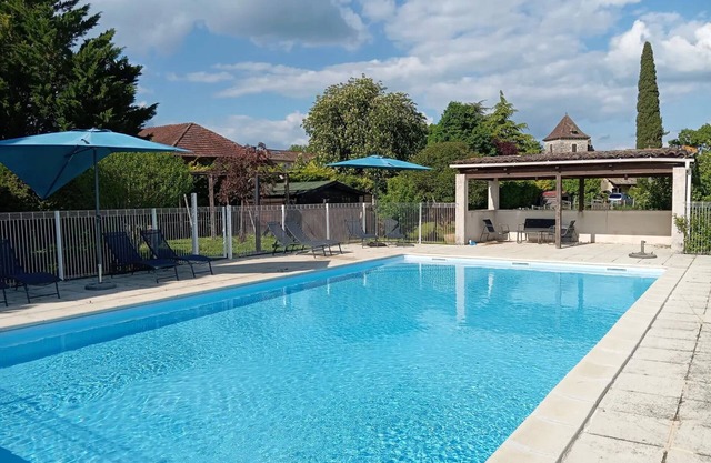 Domaine les Moustans with Pool