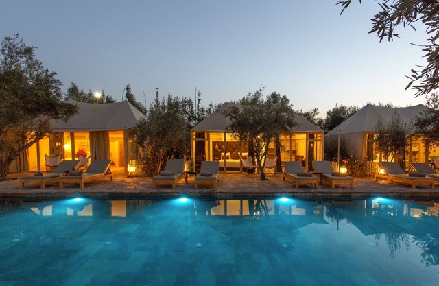 Domaine Yakout, tents, lodges, swimming pool for groups in Marrakech