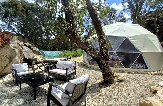 Dome Solar Studio Escape Set in native forest high in the Blue Mountains. Enjoy