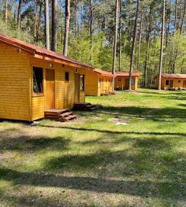 Domki i Pole Namiotowe Pod Sosnami