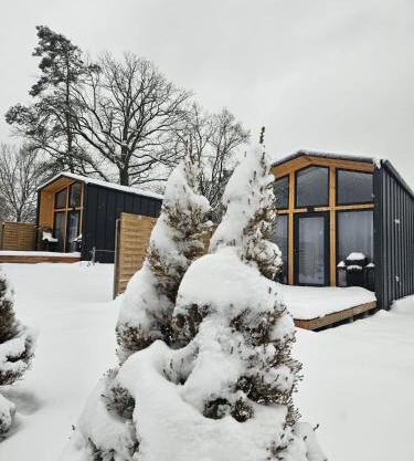 DOMKI POD DĘBAMI , Radawa