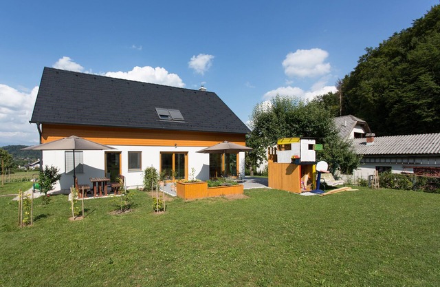 DOMOVOJ, Luxury apartment, private entrance, sauna, terrace, near Ljubljana