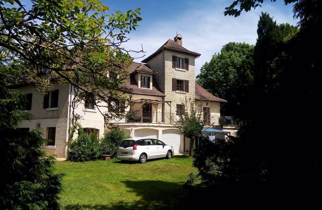 Dordogne lovely spacious perigordain style property with heated indoor pool