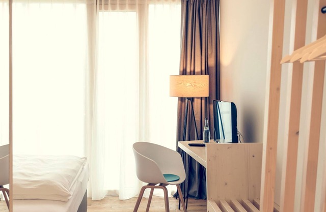 Double room air-conditioned with shower/WC