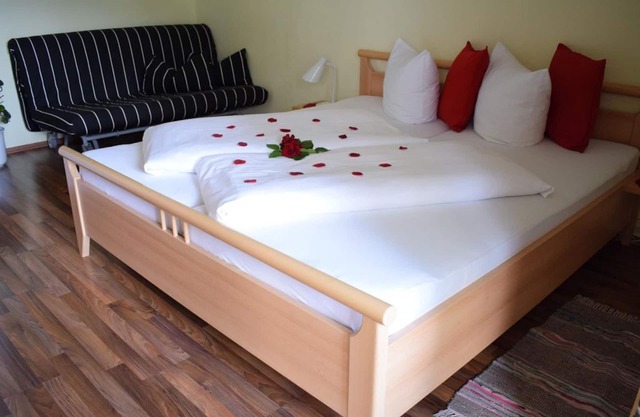 Double room with breakfast - Rad & Frühstückspension Taurer