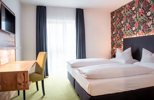 Double room "Comfort room" with shower/WC