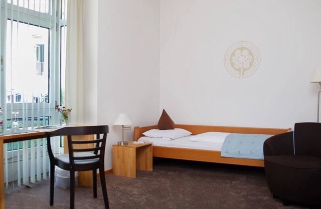 Double room, shower, toilet, standard twin - Stiftsgut Keysermühle