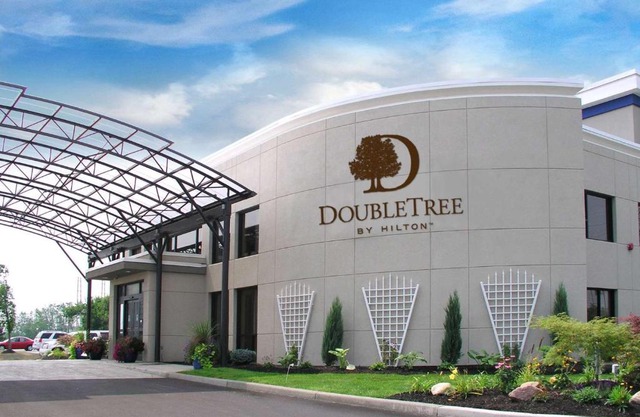 DoubleTree by Hilton Buffalo-Amherst