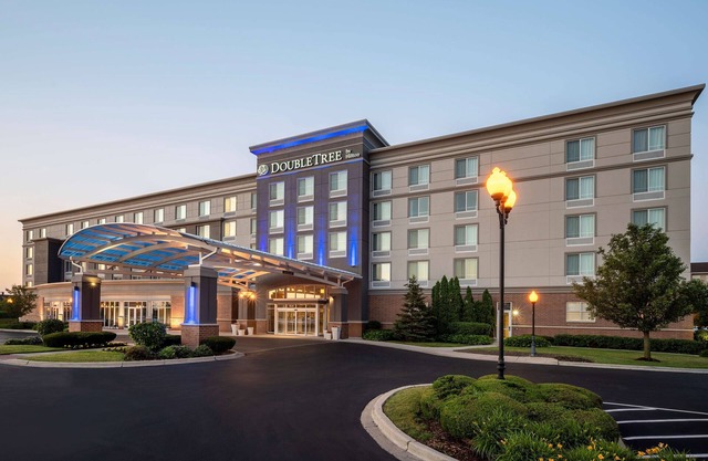 DoubleTree by Hilton Chicago Midway Airport