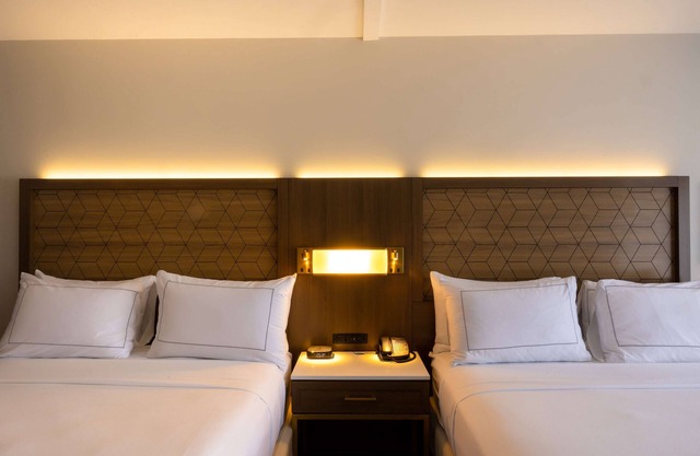 DoubleTree by Hilton Tinton Falls - Eatontown