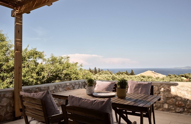 Dounias Village Home - 2 bedroom country home