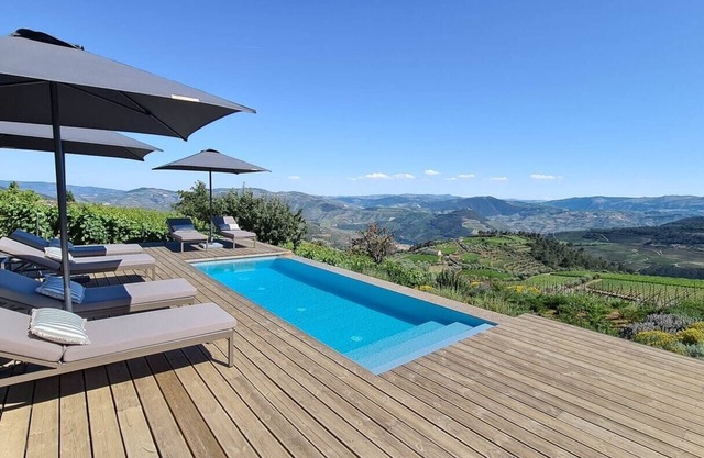 Douro Valley Rental Home with Sweeping Vistas