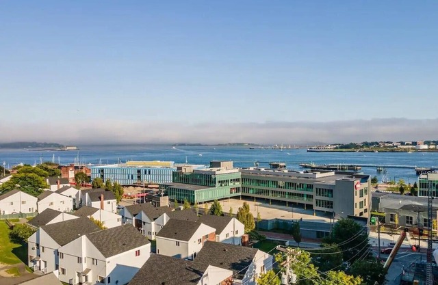 Downtown 2 Floors Waterviews Off-Street Parking