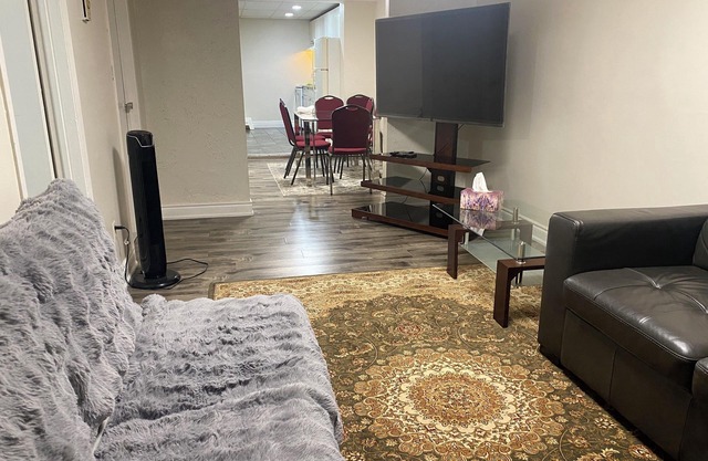 Downtown Apartment 6 or 7 People