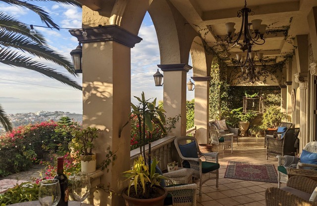 Downtown Ensenada Mountaintop Views for Big Groups