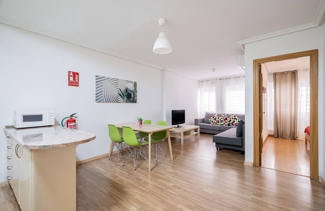 Downtown Madrid North Barrio del Pilar M (SAR28)