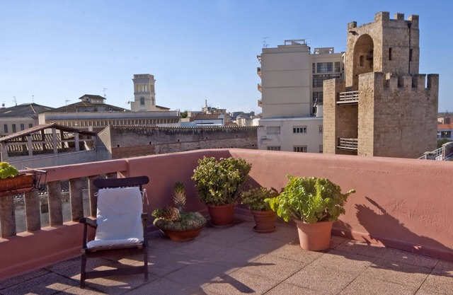 Downtown penthouse with tower view - Cozy penthouse facing to the tower