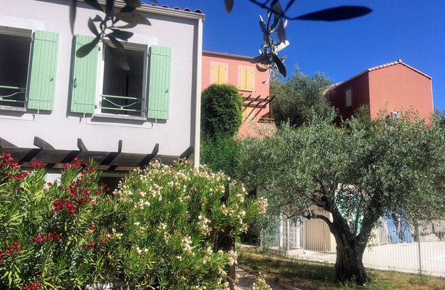 Drôme Provençale : Maisonnette Duplex 6 Personnes en Résidence Avec Piscine