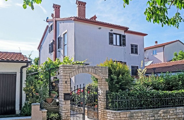 Dragica by Interhome