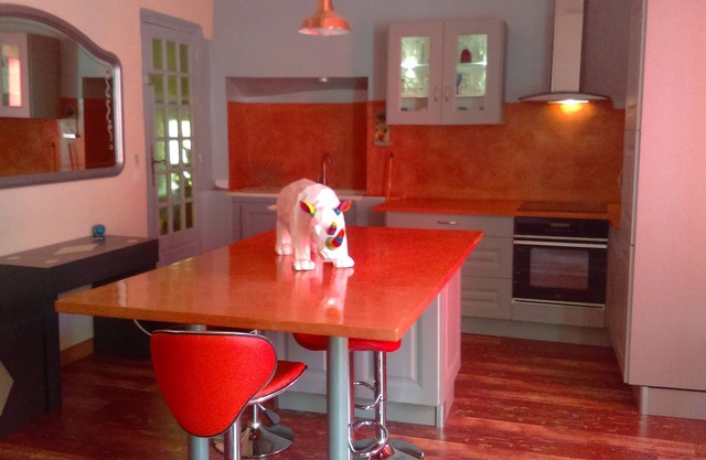 DREAM COLOR APARTMENT