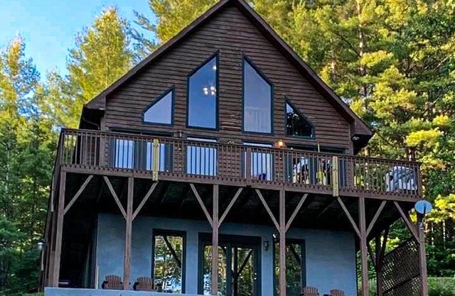 Dream Mountain Delight Available Labor Day Weekend!
