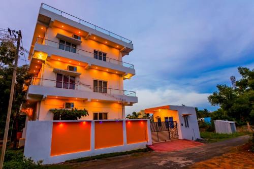 Dreamland Retreat with Swimming Pool