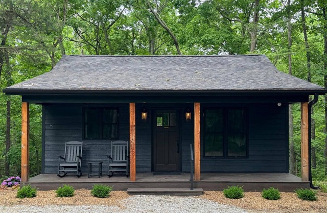 Dreamy Cabin with Hot Tub in the Woods