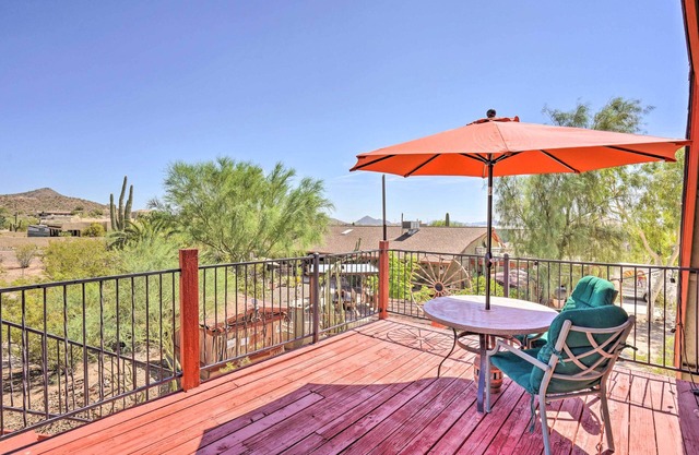 Dreamy Desert Studio w/Deck + Pool Access!