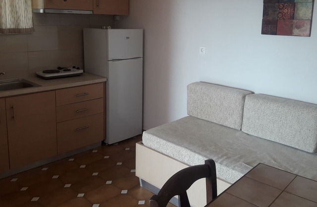 Drossia # 4 - One Bedroom Apartment, Sleeps 4