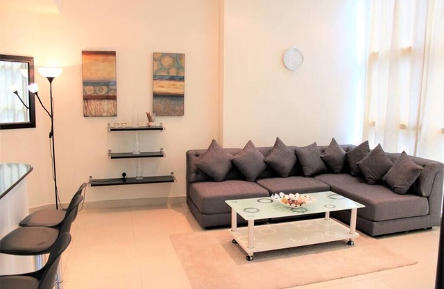 DRT - Modern 1 bedroom for rent in Dubai near metro