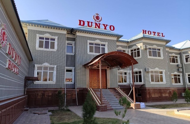 Dunyo Hotel