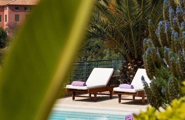 DUPLEX BEACH HOUSE, 200M FROM BEACH AND PORT