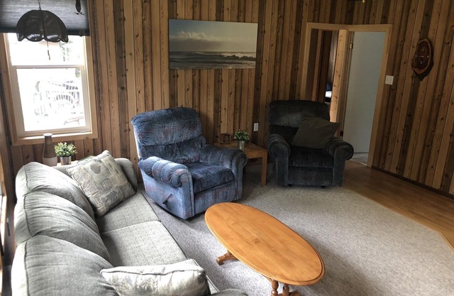 Duplex Cabin Rental On Secluded, Calm, Clear, Quiet, Gull Lake