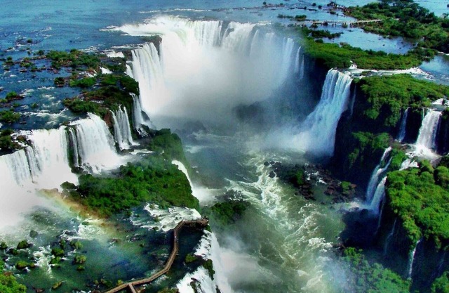 Duplex in Puerto Iguazú. A few meters from the terminal! City of the Falls!