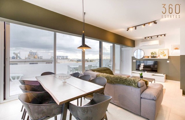 Duplex PAD 3BR Penthouse in San Gwann