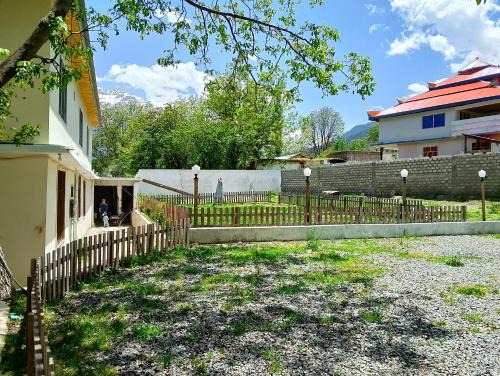 Eagle Nest Cottage, Kalam