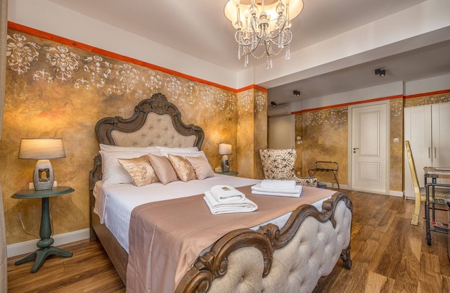 Early booking 25% off
