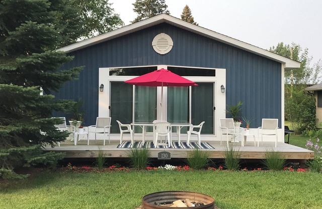 EAST BAY LOCATION! DATES Available! Walking Distance to Lake Michigan!