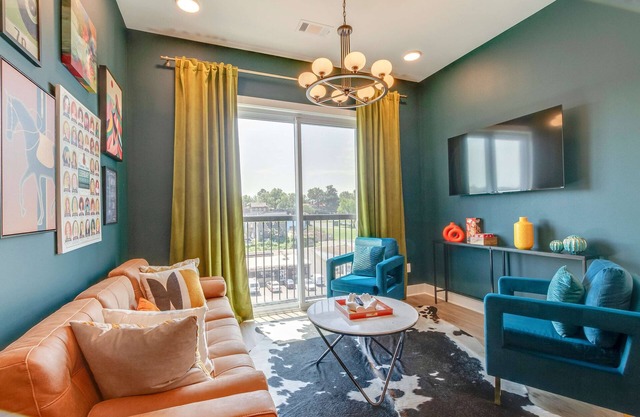 Eclectic East Nash Bungalow-6 Guests-7min Broadway