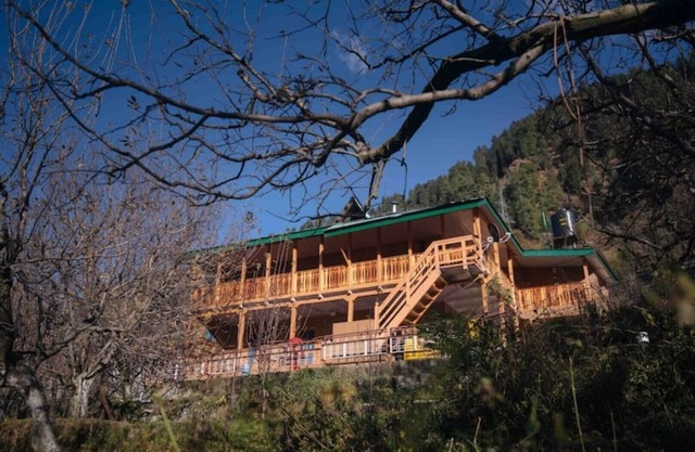Eco-friendly mountain cottage- manali