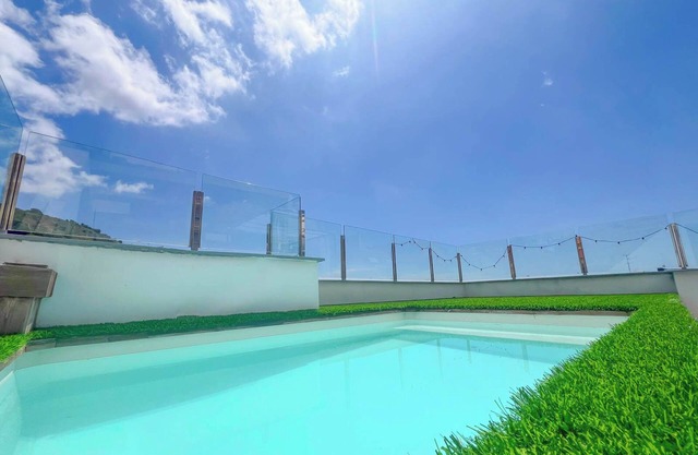 EcoHouse with TERRACE & POOL @ 20m to center
