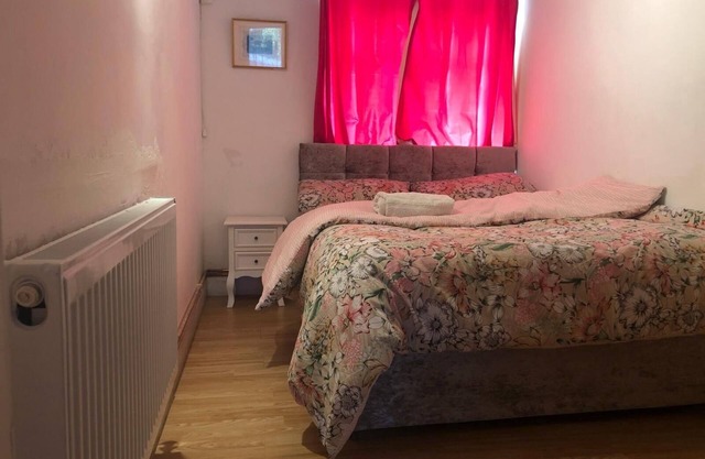 Economical 2BR Small Furnished Annex-High Wycombe