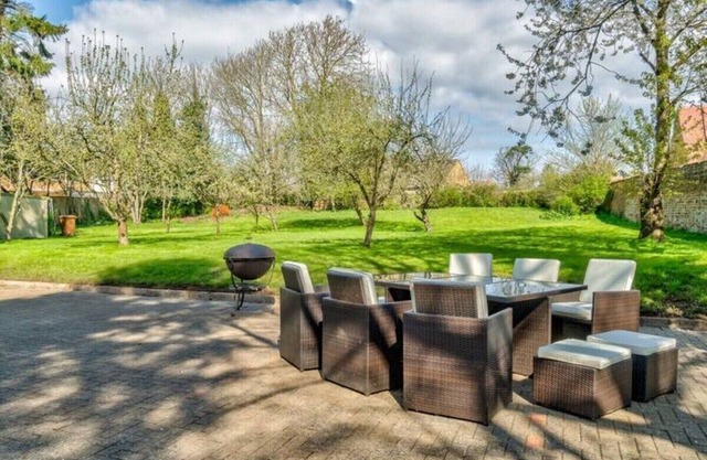 Ecton House - Exclusive Hire for up to 14 guests
