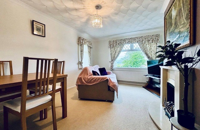 EEJs Cozy 2-Bedroom Apartment in Nailsea