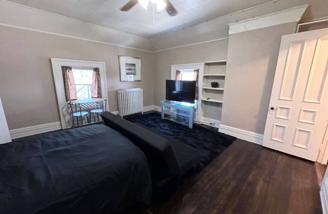 Efficient Studio Apt #8 Centrally Located Downtown