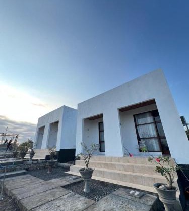 Ekas Kongkong Paradise Villa and Resto