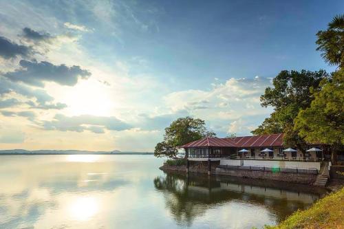 EKHO Lake House