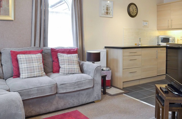 Eldin Hall Cottage 2 - UK2484