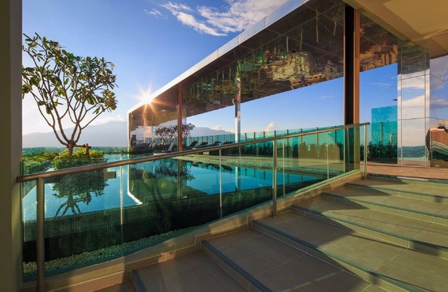 🌟Elegant 1-BR Near Chiang Mai Night Bazaar/Roof top pool/WIFI