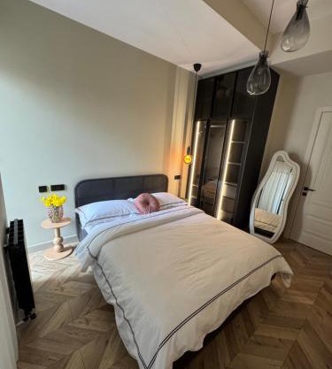 Elegant 1BR Near Mrgvali Baghi